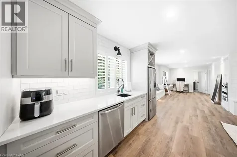 464 Edith Cavell Boulevard Port Stanley ON N5L 1G9