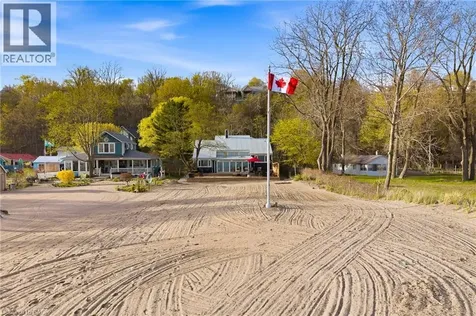 464 Edith Cavell Boulevard Port Stanley ON N5L 1G9