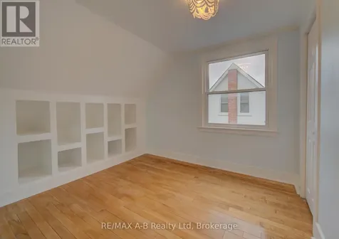 34 Somerset Street Stratford ON N5A 6K1