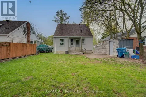 34 Somerset Street Stratford ON N5A 6K1