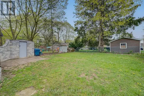 34 Somerset Street Stratford ON N5A 6K1