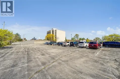 951 Goyeau Street Windsor ON N9A 1E1
