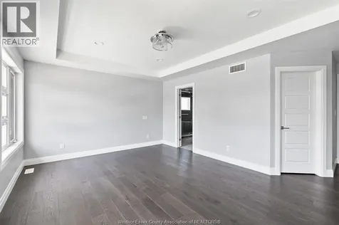7370 Garnet Crescent Mcgregor ON N0R 1J0