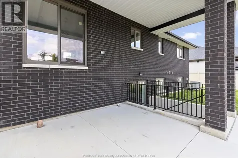 7370 Garnet Crescent Mcgregor ON N0R 1J0