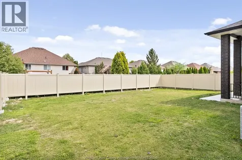 7370 Garnet Crescent Mcgregor ON N0R 1J0