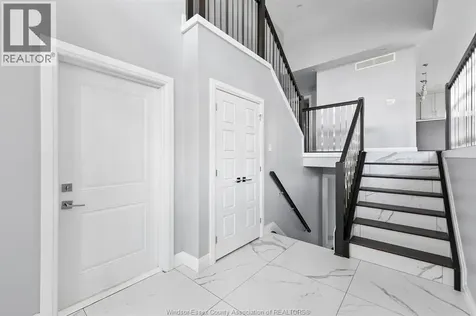 7370 Garnet Crescent Mcgregor ON N0R 1J0