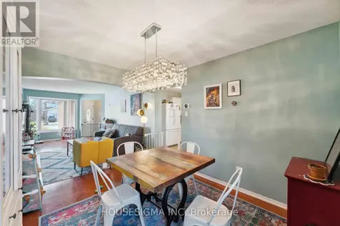 1278 Gregory Court Ottawa ON K1J 9B2