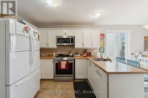 1278 Gregory Court Ottawa ON K1J 9B2