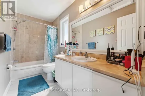 1278 Gregory Court Ottawa ON K1J 9B2