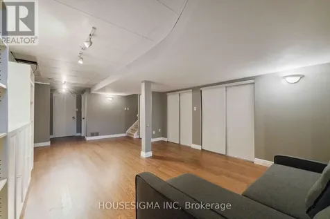 1278 Gregory Court Ottawa ON K1J 9B2