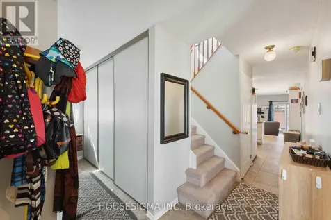 1278 Gregory Court Ottawa ON K1J 9B2