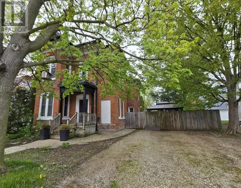 11 Maple Street West Aylmer ON N5H 1B8