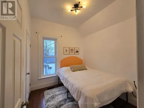 11 Maple Street West Aylmer ON N5H 1B8