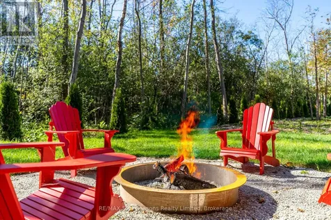 9746 Beachwood Road Collingwood ON L9Y 0X2