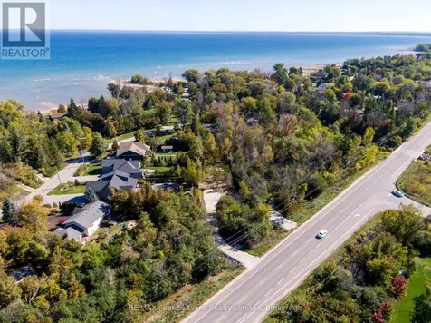 9746 Beachwood Road Collingwood ON L9Y 0X2