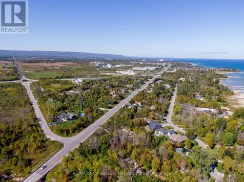 9746 Beachwood Road Collingwood ON L9Y 0X2