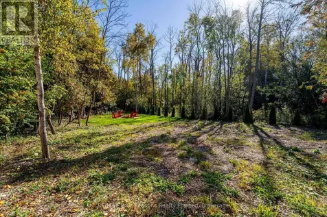 9746 Beachwood Road Collingwood ON L9Y 0X2