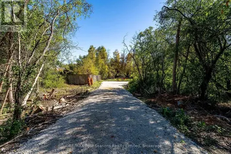 9746 Beachwood Road Collingwood ON L9Y 0X2