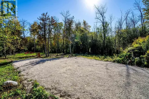 9746 Beachwood Road Collingwood ON L9Y 0X2