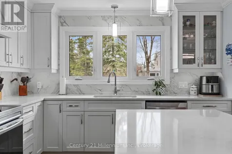 871 16th Street West Georgian Bluffs ON N4K 6V5