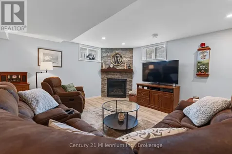 871 16th Street West Georgian Bluffs ON N4K 6V5
