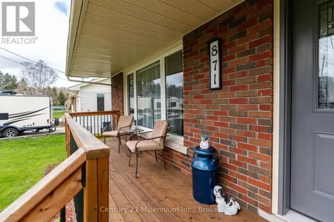 871 16th Street West Georgian Bluffs ON N4K 6V5