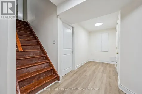 64 Milson Crescent Guelph (kortright Hills) ON N1C 1G7
