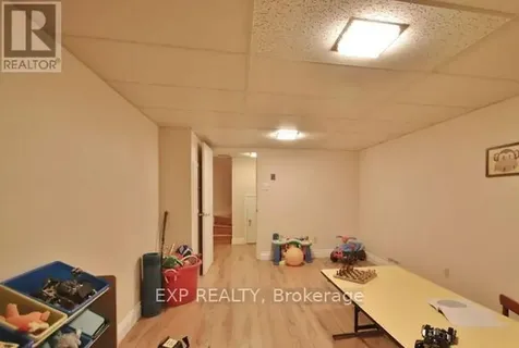 1326 Fontenay Crescent Ottawa ON K1V 7K8