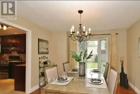 1326 Fontenay Crescent Ottawa ON K1V 7K8