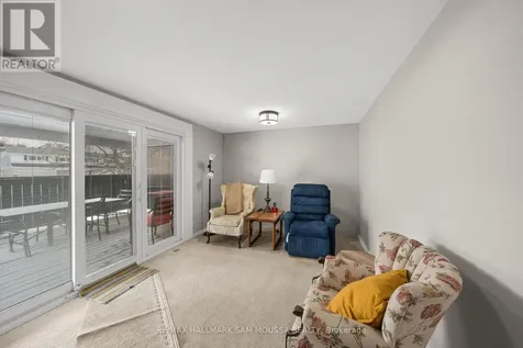 46 Seymour Avenue Ottawa ON K2E 6P2