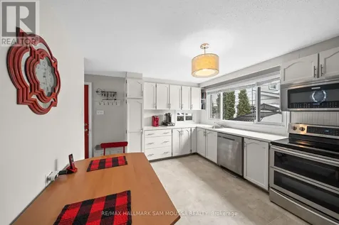 46 Seymour Avenue Ottawa ON K2E 6P2