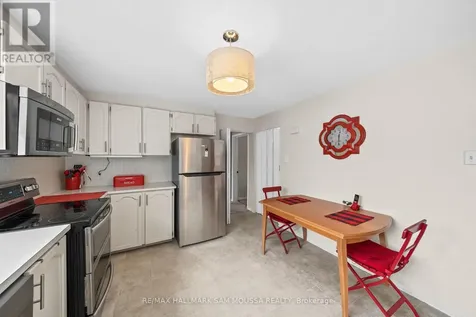 46 Seymour Avenue Ottawa ON K2E 6P2