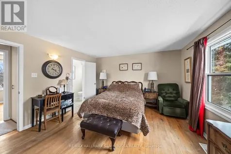 46 Seymour Avenue Ottawa ON K2E 6P2