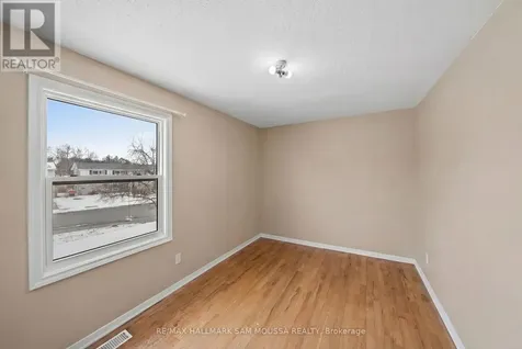 46 Seymour Avenue Ottawa ON K2E 6P2