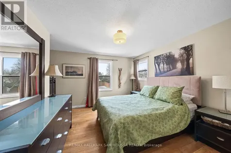 46 Seymour Avenue Ottawa ON K2E 6P2