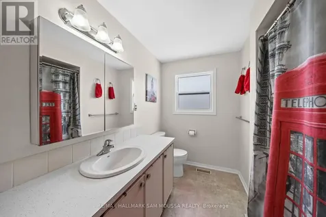 46 Seymour Avenue Ottawa ON K2E 6P2