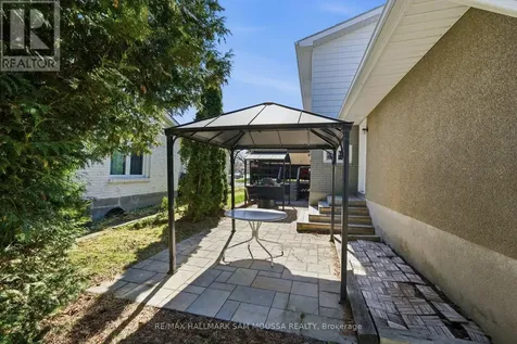 46 Seymour Avenue Ottawa ON K2E 6P2