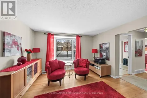 46 Seymour Avenue Ottawa ON K2E 6P2