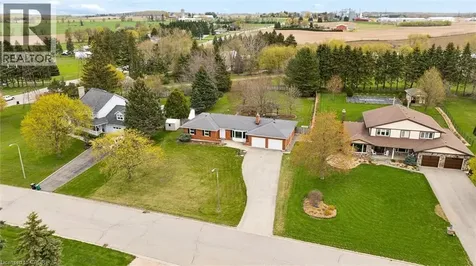 28 Strauss Court St. Agatha ON N0B 2L0