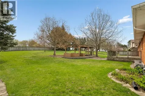 28 Strauss Court St. Agatha ON N0B 2L0