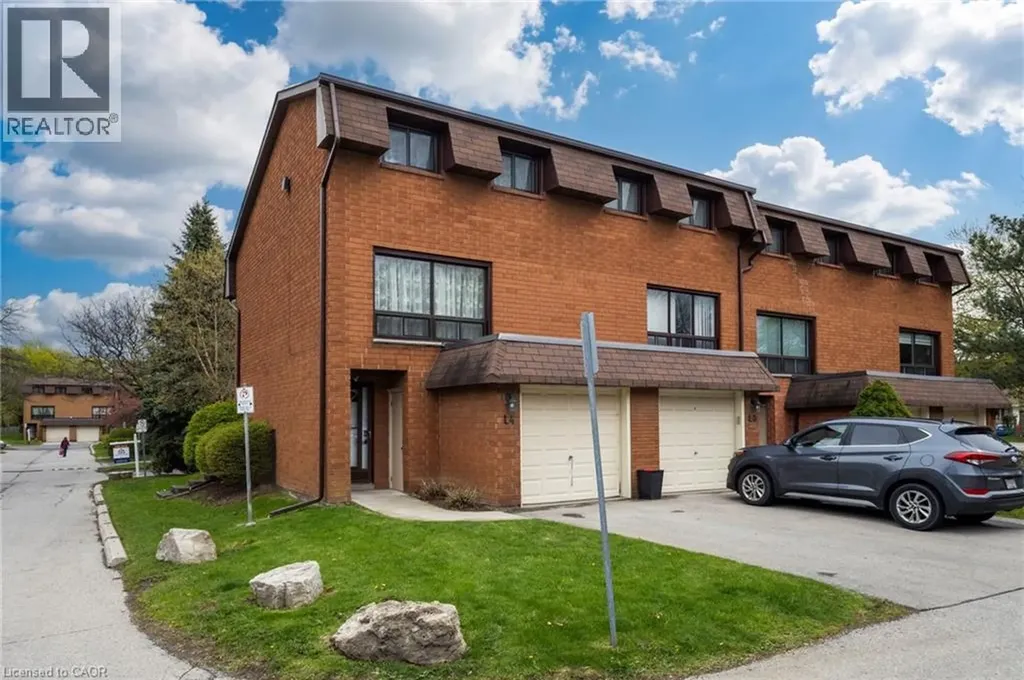 444 Stone Church Road West Hamilton ON L9B 1R1