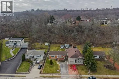 76 Margaret Avenue Stoney Creek ON L8G 3G5