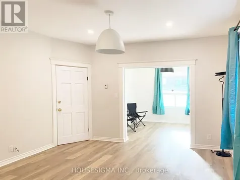19 Erie Avenue Hamilton (Stinson) ON L8N 2W5