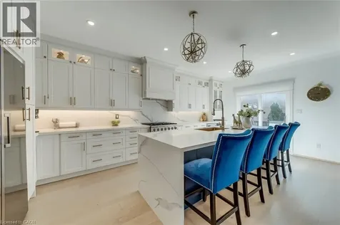 2389 Grand Oak Trail Oakville ON L6M 4V4