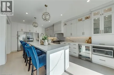 2389 Grand Oak Trail Oakville ON L6M 4V4