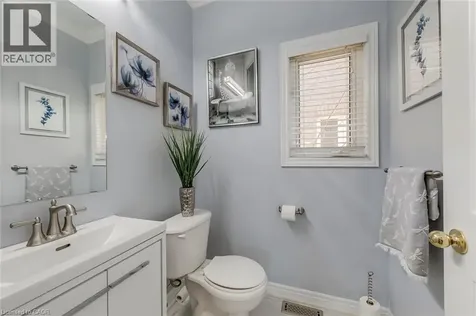 2389 Grand Oak Trail Oakville ON L6M 4V4