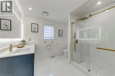 2389 Grand Oak Trail Oakville ON L6M 4V4