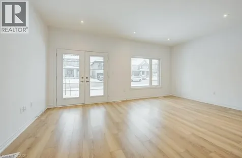 120 Court Drive Paris ON N3L 0N2