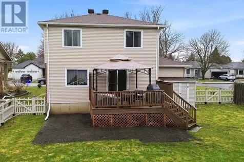 14 Treelawn Boulevard Perth ON K7H 3L9