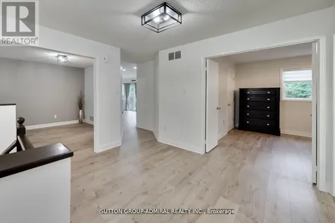11 Club Court Wasaga Beach ON L9Z 1J8